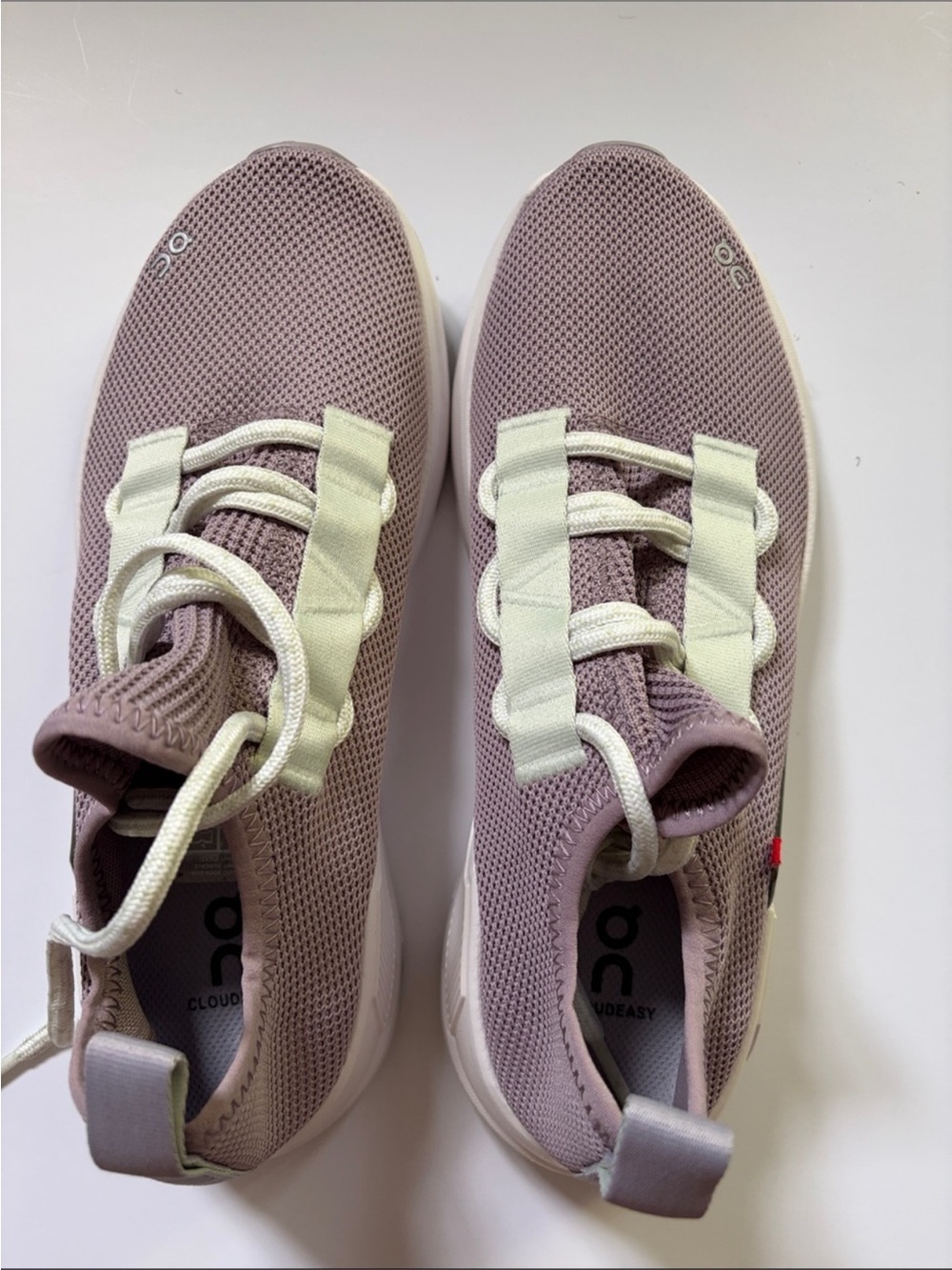 On Running On Cloud Shoes Sneakers Women's Cloudeasy Color: Heron/Aloe size 8.5 - Picture 7 of 12